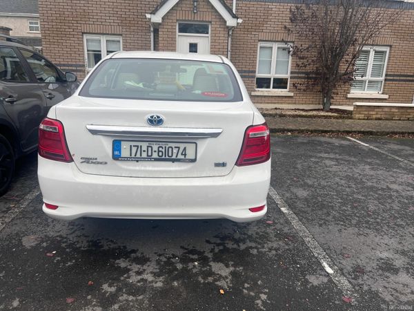 Toyota Corolla Saloon, Petrol Hybrid, 2017, White