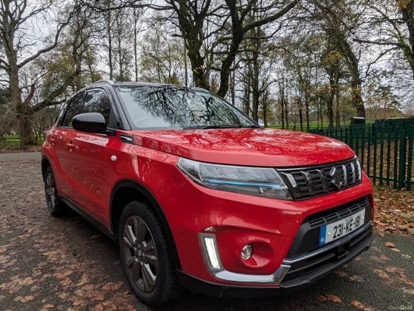 Suzuki Vitara SUV, Petrol Hybrid, 2023, Red