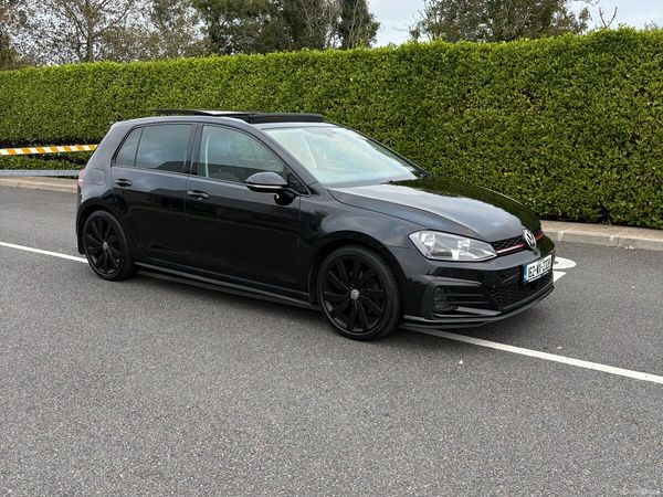 Volkswagen Golf Hatchback, Diesel, 2016, Black