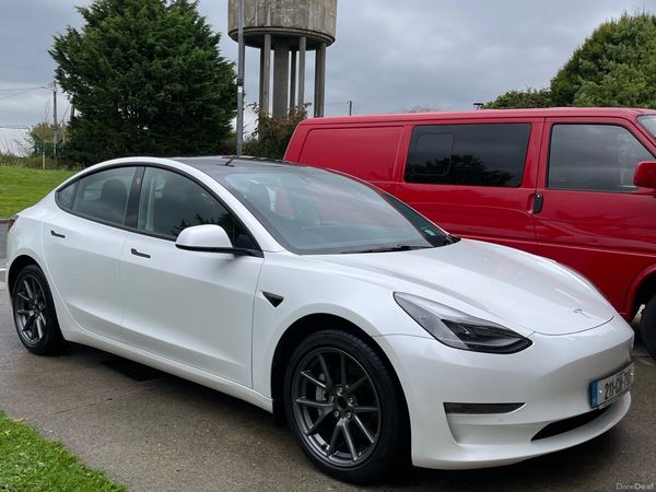 Tesla Model 3 Saloon, Electric, 2021, White