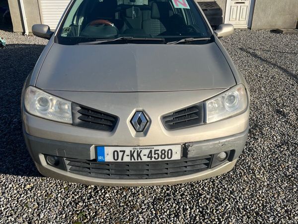 Renault Megane Saloon, Diesel, 2007, Gold