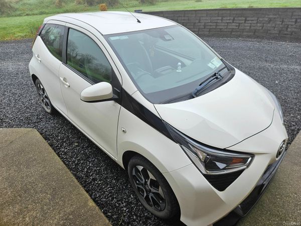 Toyota Aygo Hatchback, Petrol, 2020, White