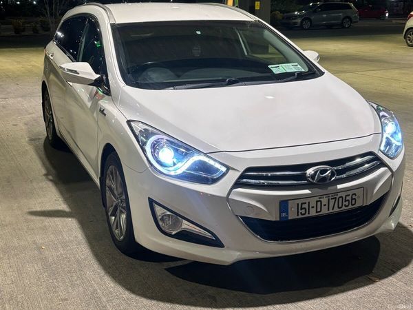 Hyundai i40 Estate/Jeep, Diesel, 2015, White