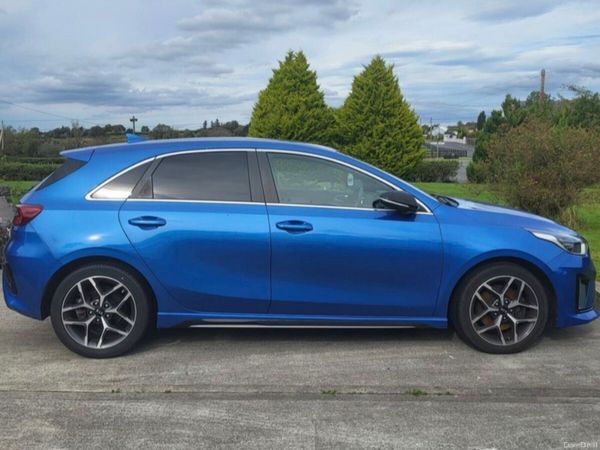 Kia Ceed Hatchback, Petrol, 2019, Blue