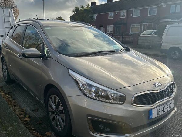 Kia Ceed Estate/Jeep, Diesel, 2016, Silver