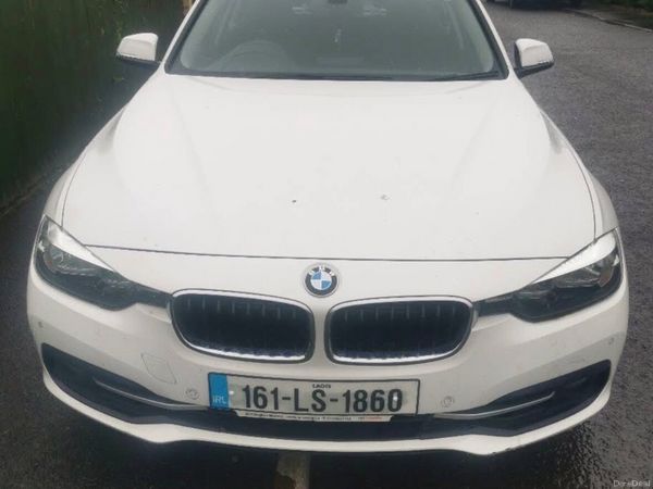 BMW 3-Series Saloon, Petrol Plug-in Hybrid, 2016, White