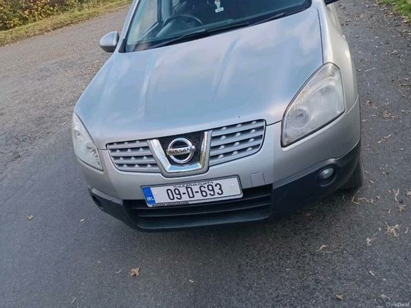 Nissan Qashqai Hatchback, Diesel, 2009, Silver