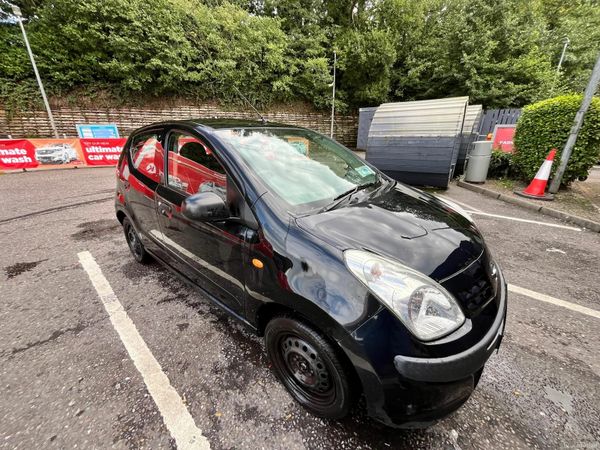 Nissan Pixo Hatchback, Petrol, 2011, Black
