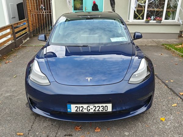 Tesla Model 3 Saloon, Electric, 2021, Blue