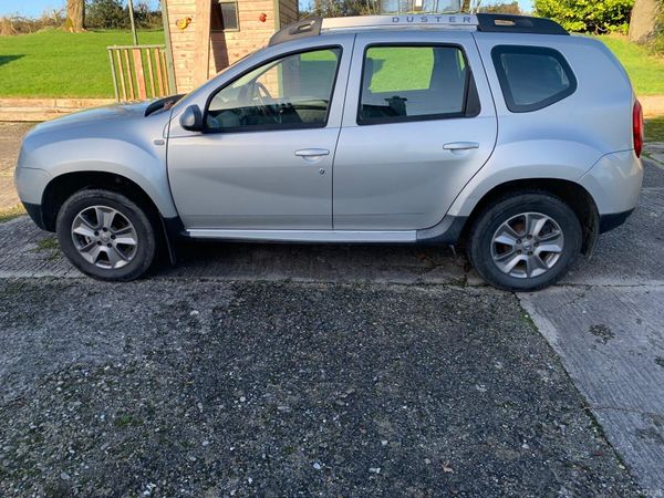Dacia Duster SUV, Diesel, 2015, Silver
