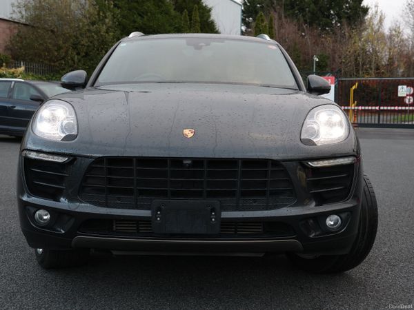 Porsche Macan SUV, Petrol, 2018, Black
