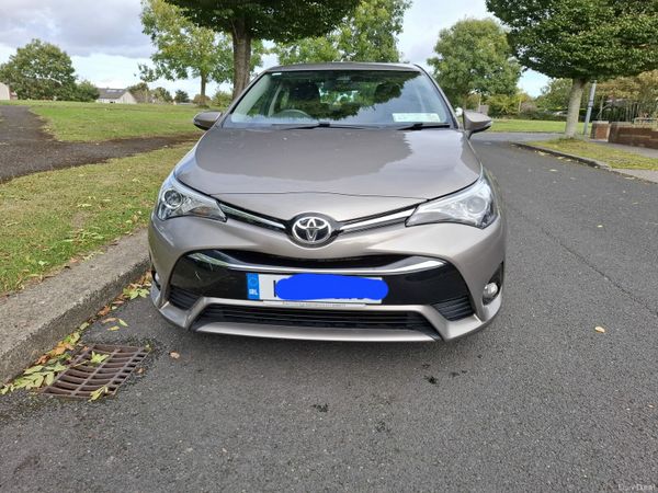 Toyota Avensis Saloon, Diesel, 2016, Bronze