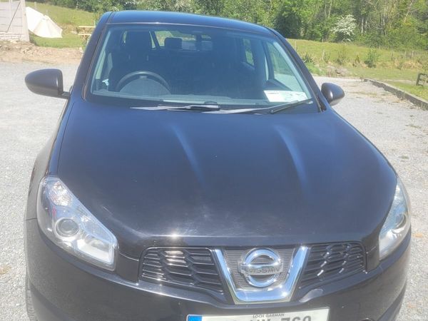 Nissan Qashqai Estate/Jeep, Diesel, 2012, Black