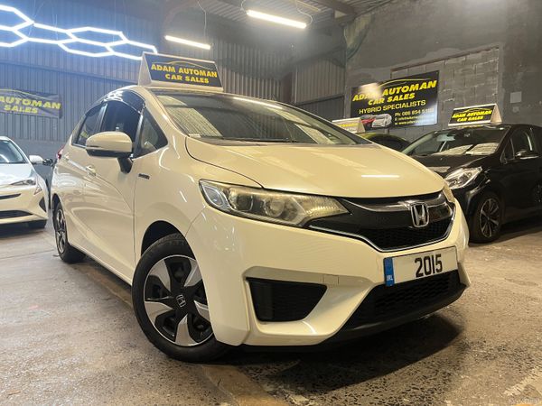 Honda Fit Hatchback, Petrol Hybrid, 2015, White