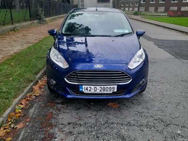 Ford Fiesta Hatchback, Petrol, 2014, Blue
