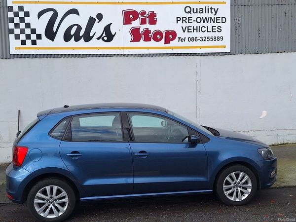 Volkswagen Polo Hatchback, Petrol, 2017, Blue