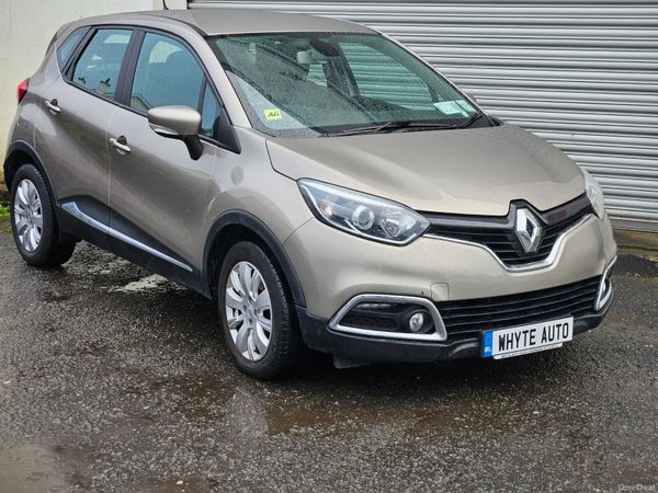 Renault Captur Hatchback, Diesel, 2014, Gold