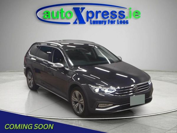 Volkswagen Passat Estate, Diesel, 2023, Grey