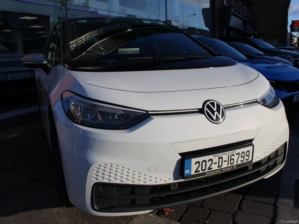Volkswagen ID.3 Hatchback, Electric, 2020, White