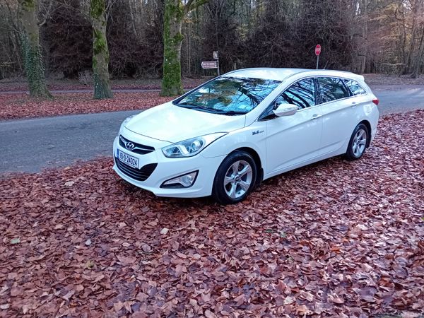Hyundai i40 Estate, Diesel, 2015, White