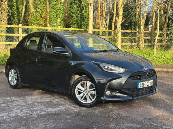 Toyota Yaris Hatchback, Petrol, 2022, Black