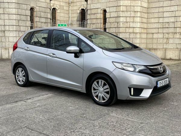 Honda Jazz Hatchback, Petrol, 2017, Grey