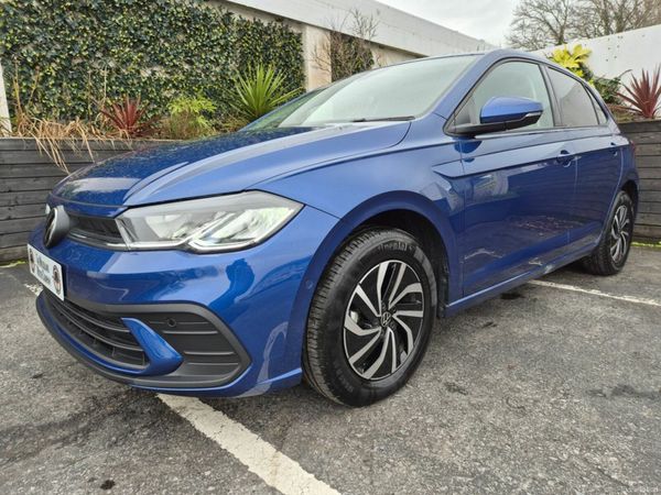 Volkswagen Polo Hatchback, Petrol, 2022, Blue