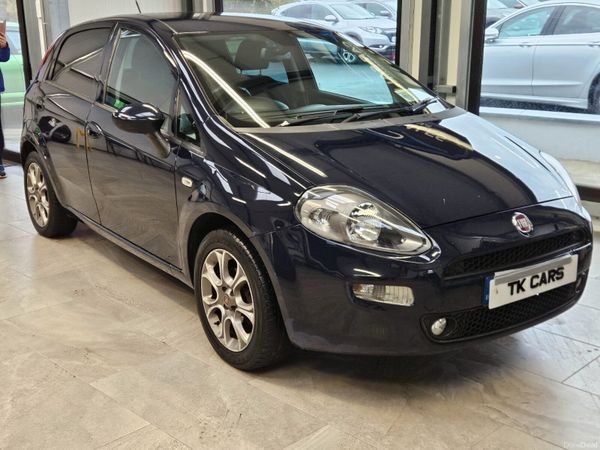 Fiat Punto Hatchback, Petrol, 2016, Blue