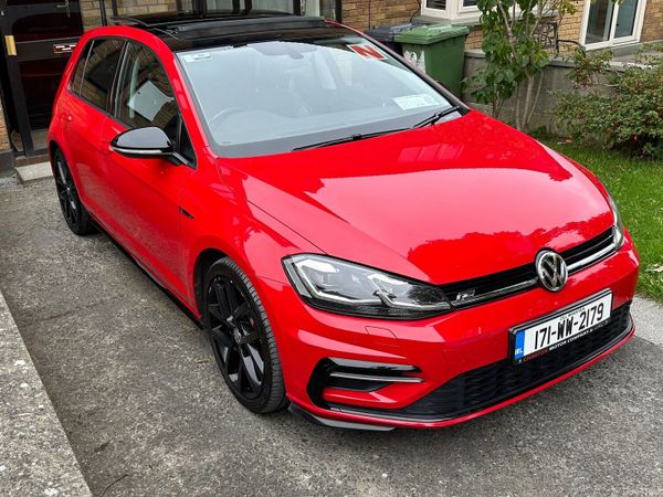 Volkswagen Golf Estate, Diesel, 2017, Red
