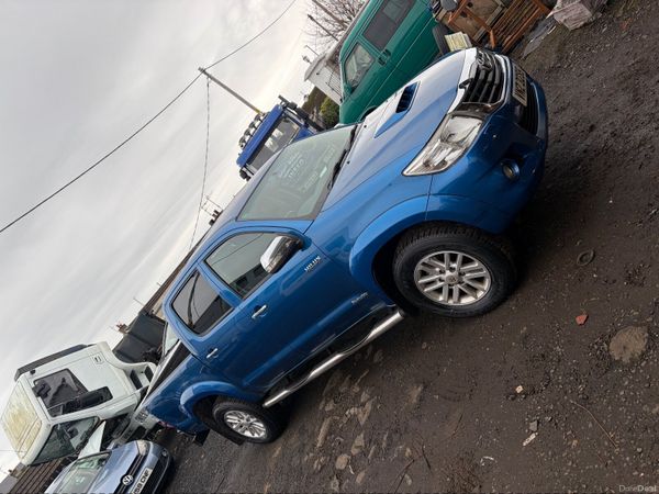 Toyota Hilux Pick Up, Diesel, 2015, Blue