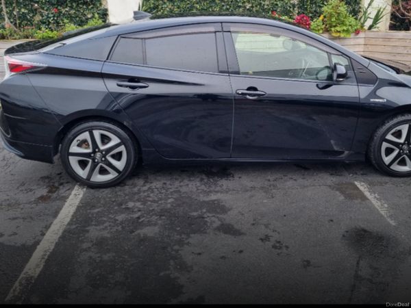 Toyota Prius Hatchback, Petrol Hybrid, 2018, Black