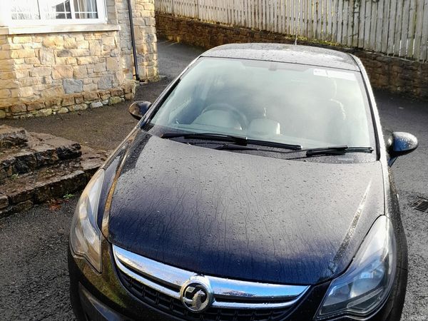 Vauxhall Corsa Hatchback, Diesel, 2014, Black