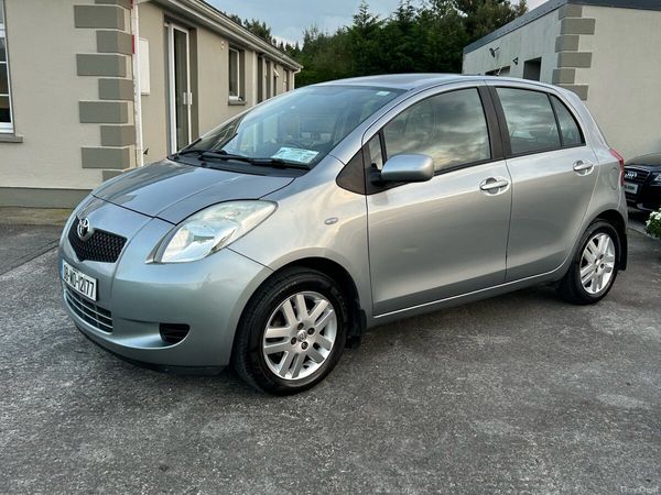 Toyota Yaris Hatchback, Petrol, 2008, Silver