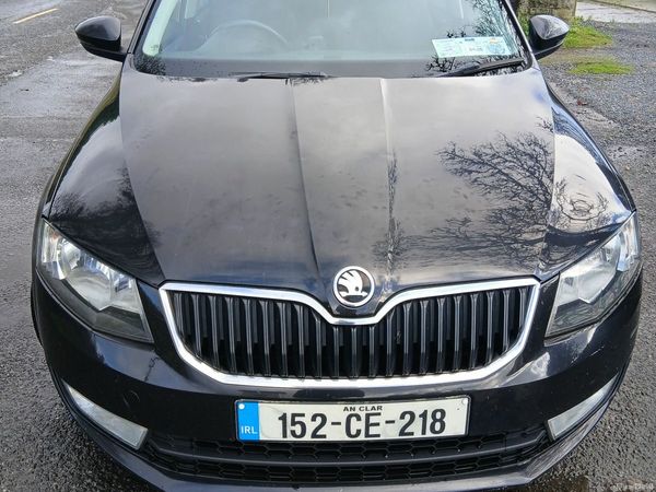 Skoda Octavia Saloon, Diesel, 2015, Black