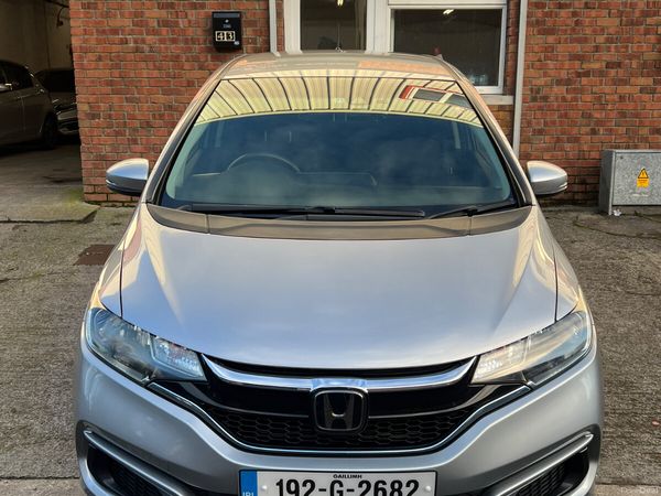 Honda Fit Hatchback, Petrol Hybrid, 2019, Silver
