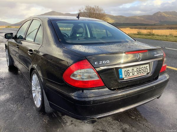 Mercedes-Benz E-Class Saloon, Petrol, 2006, Black