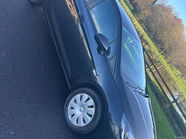 Opel Astra Hatchback, Petrol, 2019, Black