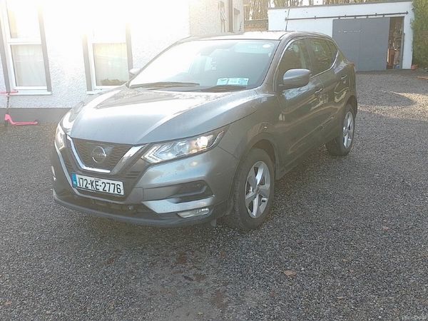 Nissan Qashqai SUV, Diesel, 2017, Grey