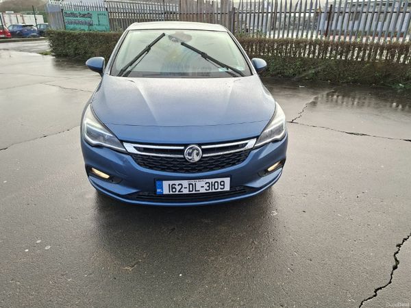Vauxhall Astra Hatchback, Petrol, 2016, Blue