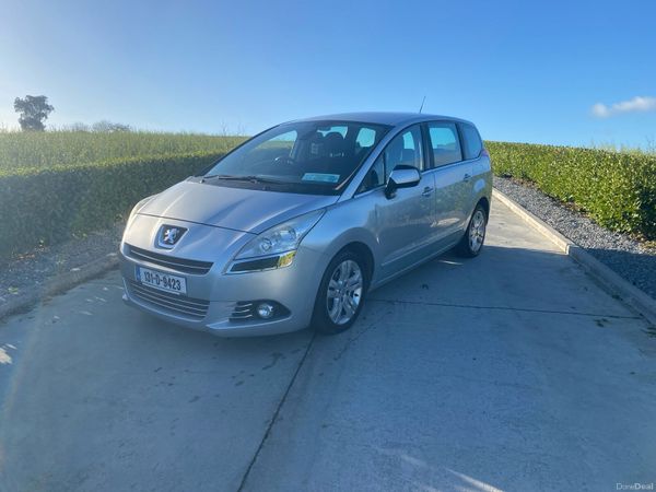 Peugeot 5008 MPV, Diesel, 2013, Grey