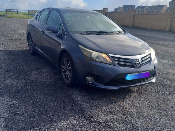 Toyota Avensis Saloon, Diesel, 2012, Blue