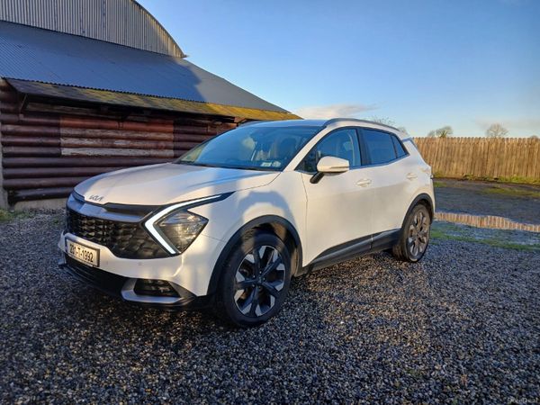 Kia Sportage SUV, Petrol Plug-in Hybrid, 2023, White