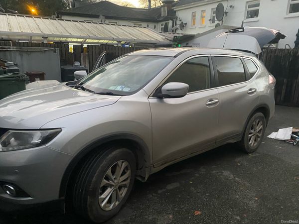 Nissan X-Trail SUV, Diesel, 2015, Silver