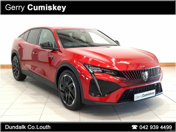 Peugeot 408 Hatchback, Petrol, 2023, Red