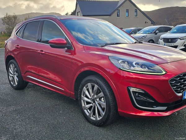 Ford Kuga SUV, Petrol Hybrid, 2023, Red