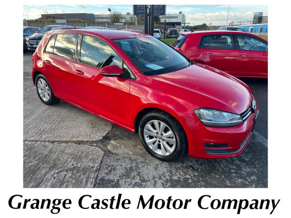 Volkswagen Golf Hatchback, Petrol, 2016, Red