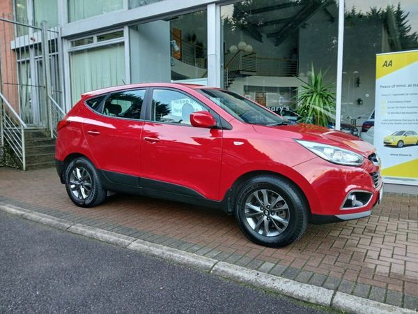 Hyundai ix35 SUV, Diesel, 2014, Red