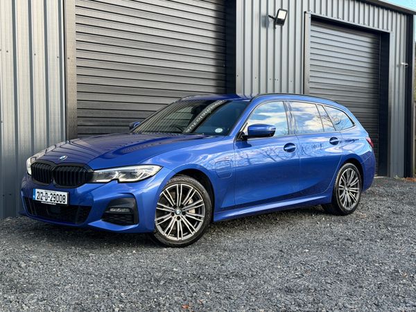 BMW 3-Series Estate, Petrol Hybrid, 2021, Blue