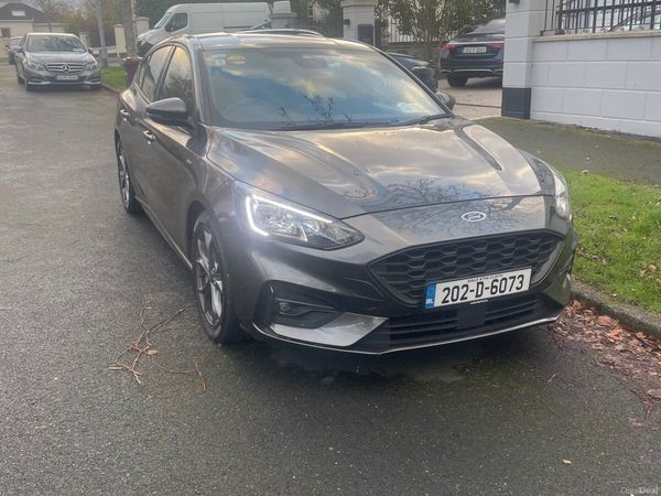 Ford Focus Hatchback, Petrol, 2020, Grey
