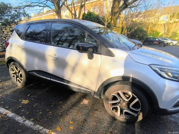 Renault Captur Hatchback, Petrol, 2017, Silver
